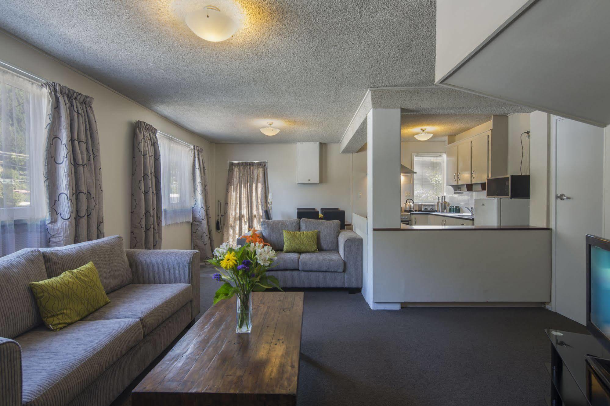קווינסטאון Abba Court Motel מראה חיצוני תמונה